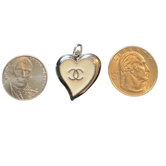 Chanel Silver and Cream Heart - Picture 3 of 3